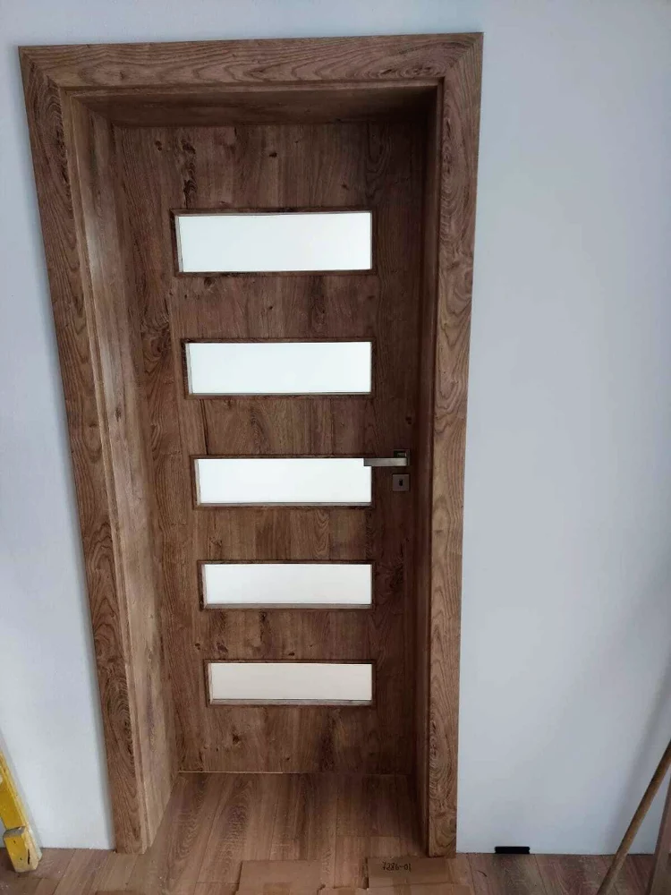 Noble oak-effect interior door with five glazed panes